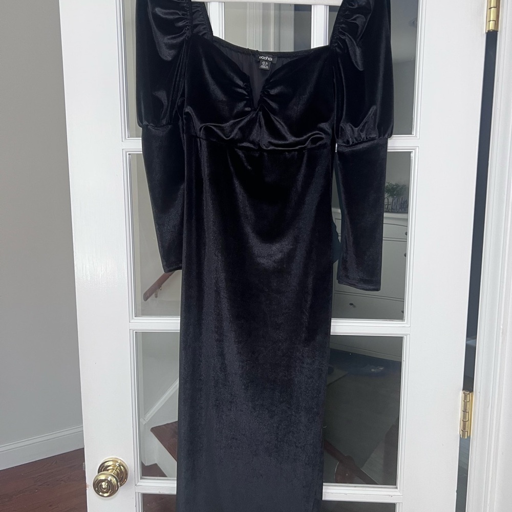 Puff sleeve Black Velvet Dress